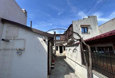 Casa caramida P+1, 5 camere, Delfinariu. - 2