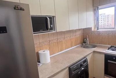 Apartament cu 3 camere decomandat în Giurgiului - 1