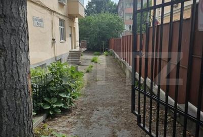 Apartament cu 4 camere semidecomandat în Central - 11