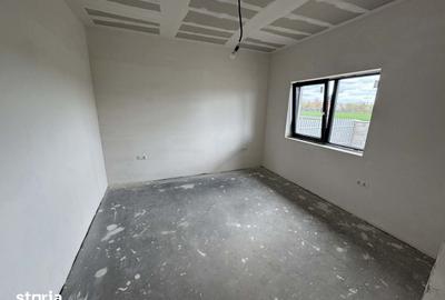 Casă cu 3 camere cu Teren 450 Mp în Lazuri - 4