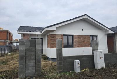 Casă cu 3 camere cu Teren 6 Mp în Mărtinești - 14