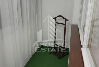 Apartament cu 3 camere semidecomandat în Circumvalațiunii - 1
