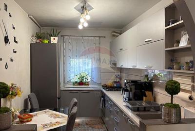 Apartament 3 camere decomandat, in Vitrometan - 1