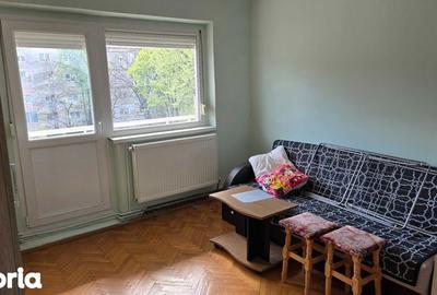 Apartament cu 2 camere decomandat în Spitalul Județean