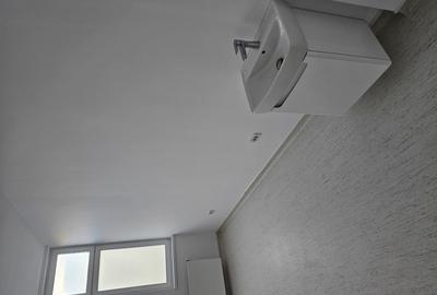 Spațiu comercial, de 500 mp, în Central - 8