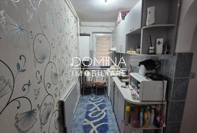 Vanzare apartament 2 camere *etaj 3* - Strada 22 Decembrie 1989 - zona 8 Mai - 3