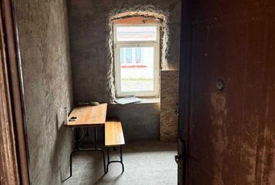 Casă cu 4 camere în Central - 4