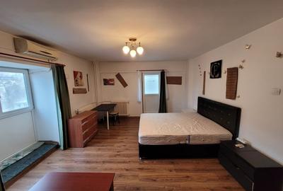 Garsonieră decomandată în Unirii - 2