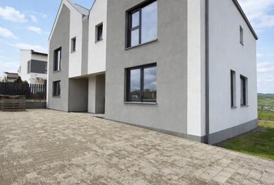 Casă individuală cu 4 camere cu Canalizare în Borhanci - 2