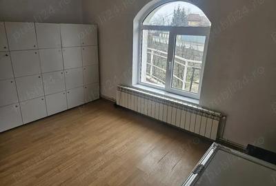 Casă cu 6 camere cu Teren 15000 Mp în Galata - 8