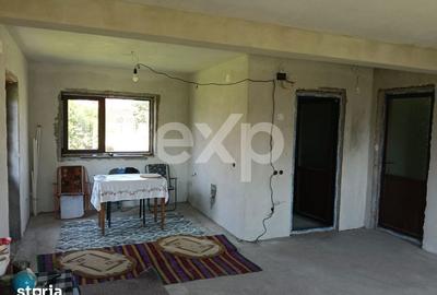 Casă cu 3 camere cu Teren 667 Mp în Lunca - 2