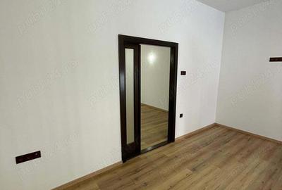 Spațiu comercial, de 75 mp, în Central - 2