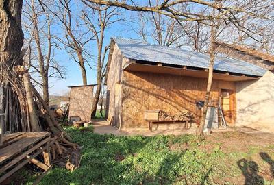 Refugiu la ?ara, aproape de Bucure?ti casa tradi?ionala cu teren 3.113 mp - 2