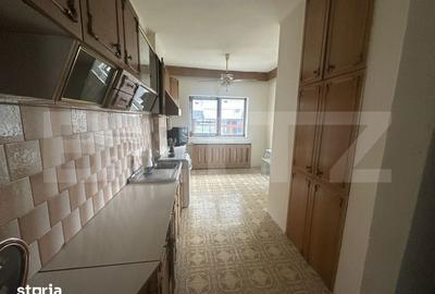 Casă cu 7 camere cu Teren 1171 Mp în Păulești - 5