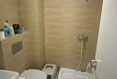 Apartament cu 3 camere decomandat în Ștefăneștii de Jos - 3