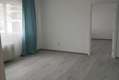 Apartament cu 2 camere semidecomandat în Podu Roș - 2