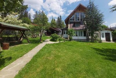 Vanzare Casa Pensiune mare superba la munte Cheia Prahova langa padure totul impecabil 1905 mp teren - 2