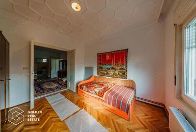 Vila superba, P+E, Cuvin, 9 camere, 200 mp si teren 1300 mp plus anexa 3 camere - 17