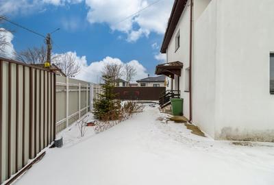 Casa Corbeanca - Curte si liniste - 8