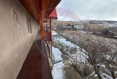 Casă cu 6 camere cu Teren 1263 Mp în Dărmănești - 51