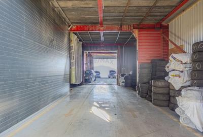 Hala + Spatiu de birouri cu destinatii multiple : Teren 1116 mp - 10