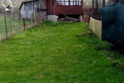 Teren de 2750 mp, în Aninoasa - 3