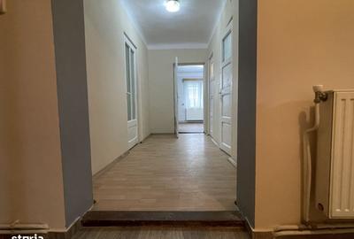 Casă cu 4 camere în Humulești - 10