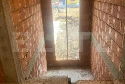 Casă cu 3 camere cu Teren 400 Mp în Central - 3