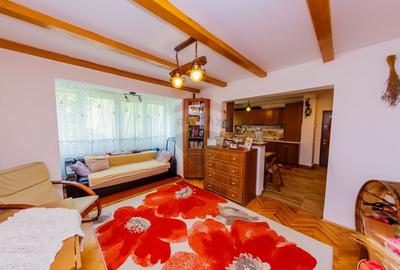 Apartament cu 4 camere decomandat, mobilat în Central - 3