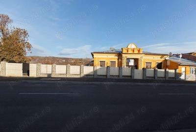 Casa de vanzare sau schimb cu apartament + diferenta, zona centrala Beresti. - 2