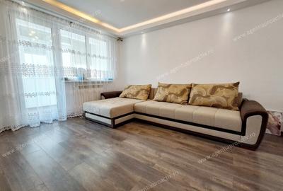 Apartament cu 2 camere decomandat în Micro 20