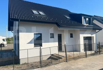 Casa de vanzare, cu 4 camere, 130,80 mp, zona Unirii - 2