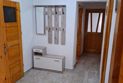 Inchiriez apartament 3 camere Cisnadie - 2