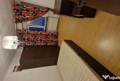 Apartament cu 3 camere decomandat în Tineretului