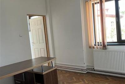 Casă cu 5 camere cu Teren 300 Mp în Ultracentral - 8