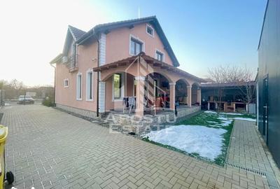Casă cu 4 camere cu Teren 462 Mp în Pleșcuța - 18