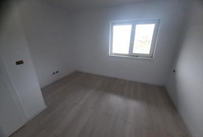 Casă cu 4 camere în Tomești - 3