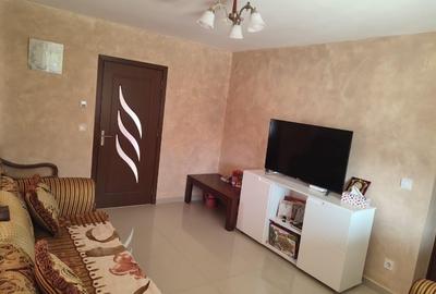 Casă de vânzare 2200 mp2 - 3