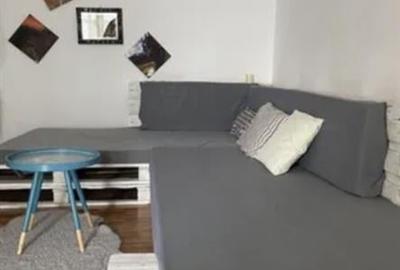 Apartament cu 3 camere decomandat, mobilat în Berceni