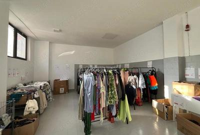 Spațiu comercial, de 150 mp, în Central - 4