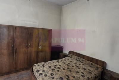 Casă cu 4 camere în Central - 1