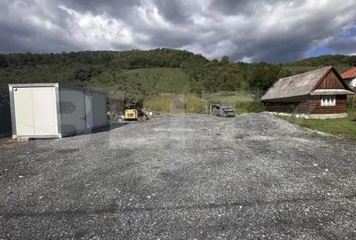 Teren de 5400 mp, în Central - 4