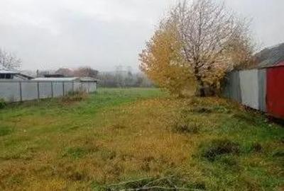 Teren de 855 mp, în Dochia - 4