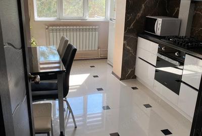 Garsonieră în Apărătorii Patriei - 2