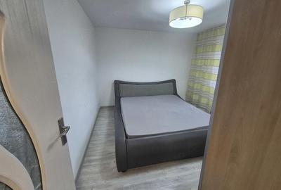 Apartament cu 3 camere semidecomandat în Central - 2