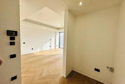 Apartament cu 3 camere decomandat în Barbu Văcărescu - 8