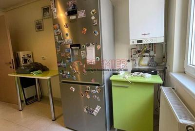 Apartament cu 3 camere în Central - 1