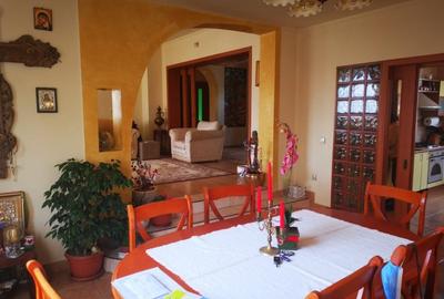 Casa D+P+E, Stefanesti -Coasta Campului, teren 1570 mp, mobilata - 4