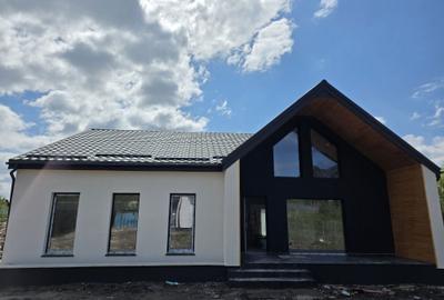 Casă cu 4 camere în Sânpetru - 5