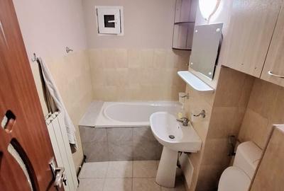 Apartament cu 2 camere decomandat în Calea București - 4